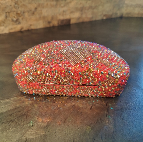 Pink Rhinestone Oversized Sunglasses Case - Picture 3 of 3